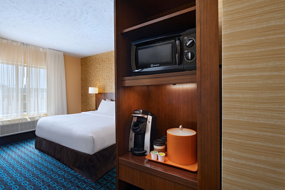 Fairfield Inn & Suites Lincoln Airport - photo 14