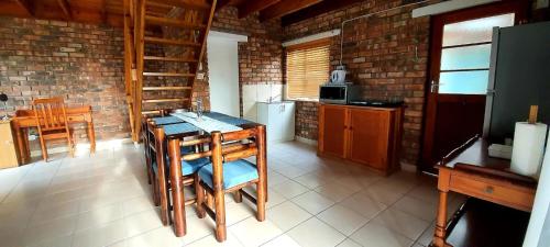Cozy Cottage 500m From the Beach