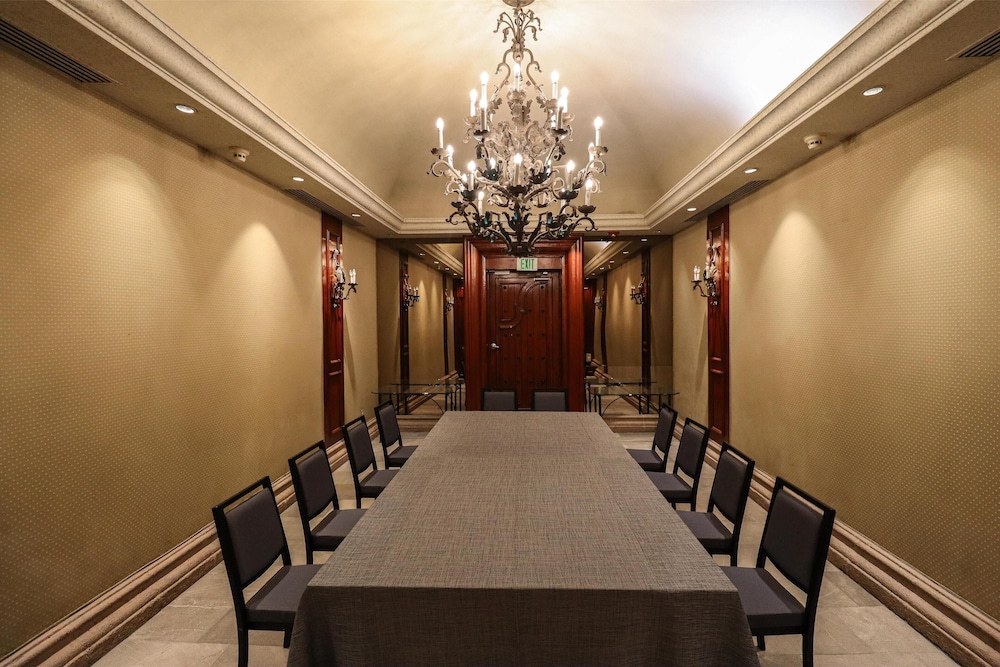 Meeting facility