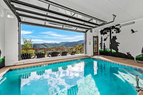 Top of the Summit Lodge by Avada Properties — 4-Star Luxury Hotel in Sevierville, United States