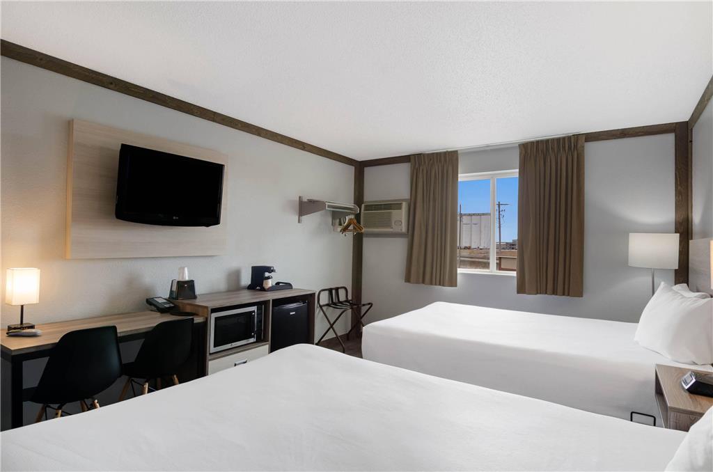 Econo Lodge Scottsbluff NE - photo 19