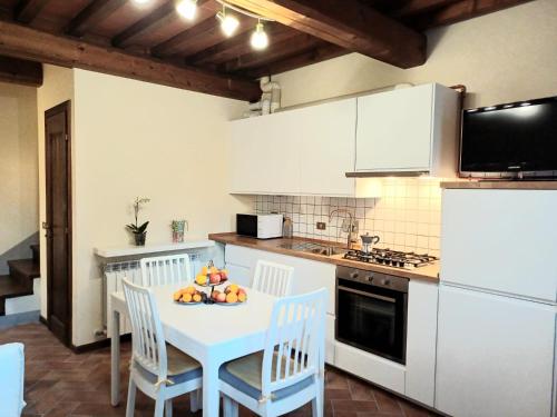 Casa Vacanze la Cerrina — 4-Star Luxury Hotel in Gambassi Terme, Italy