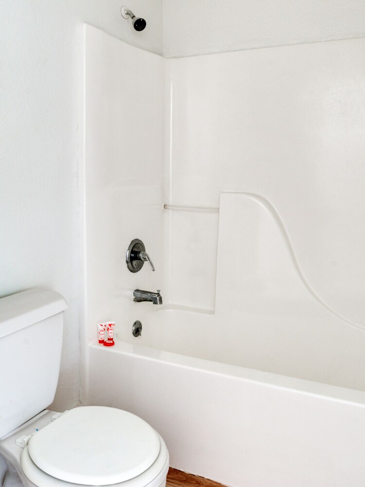 OYO Hotel Columbia SC West - photo 17