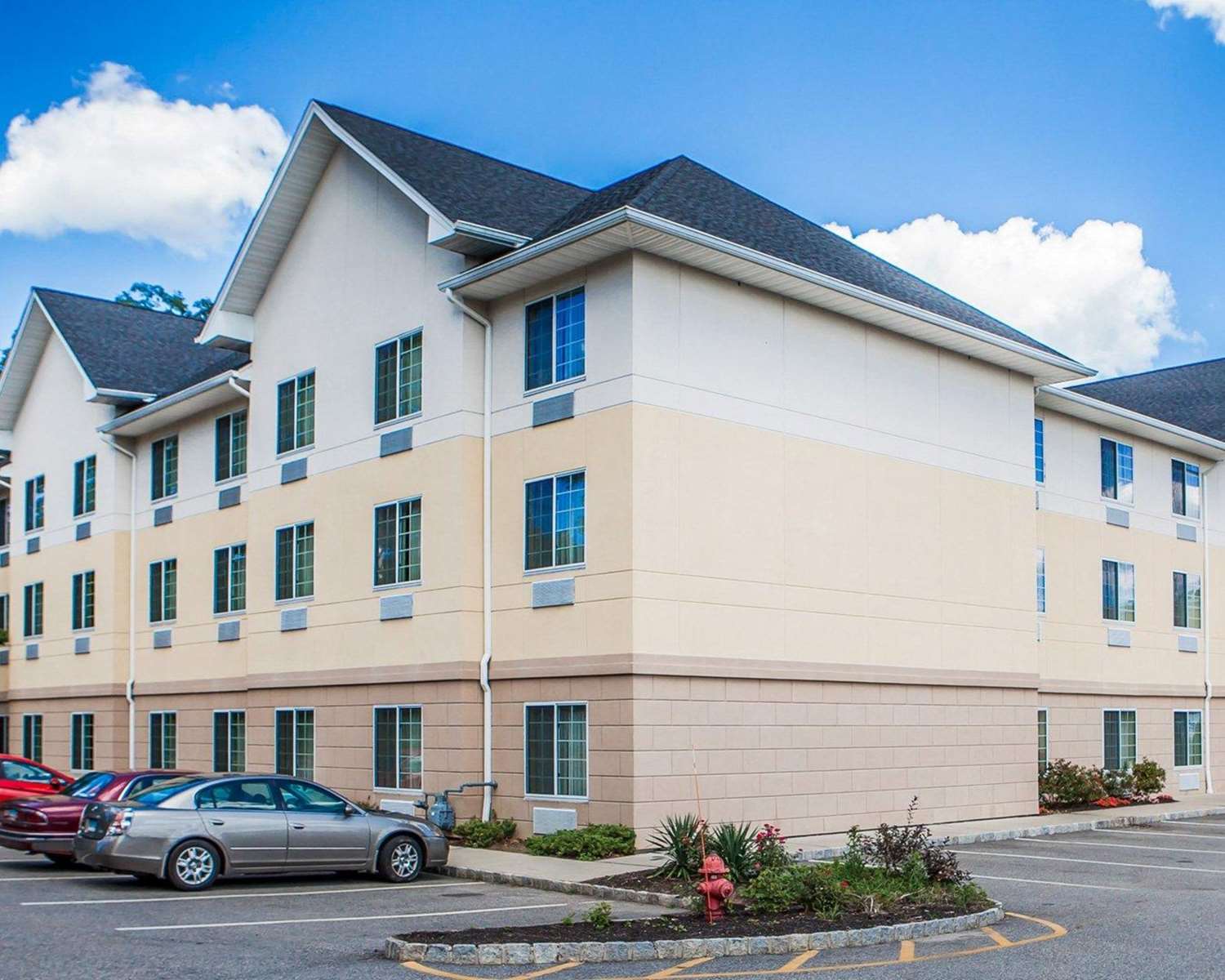 Tapa Hotel - featured photo