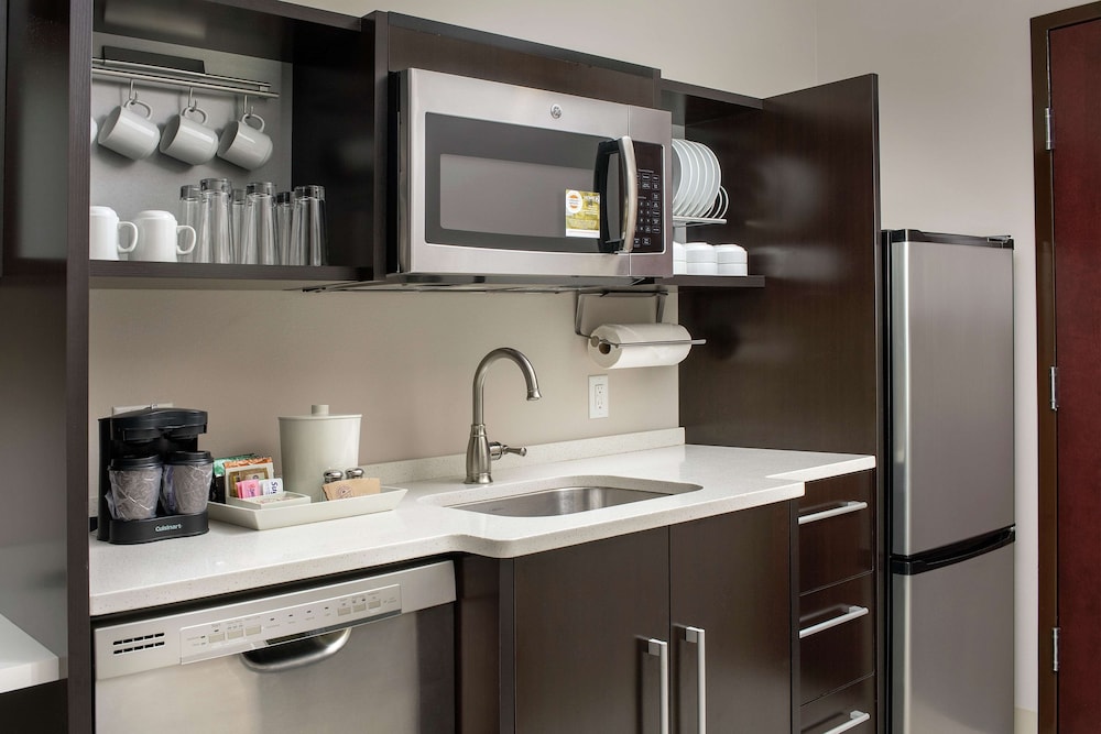 Home2 Suites by Hilton Lake City - photo 18