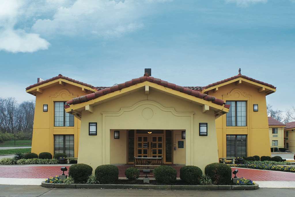 La Quinta Inn Lexington Horse Park - photo 4