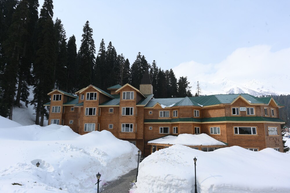 Kolahoi Green Heights Gulmarg — hotel in Baramula