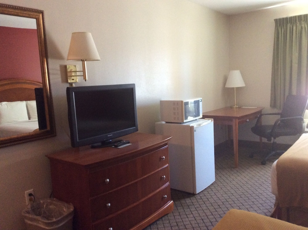 Riverside Hotel - photo 7