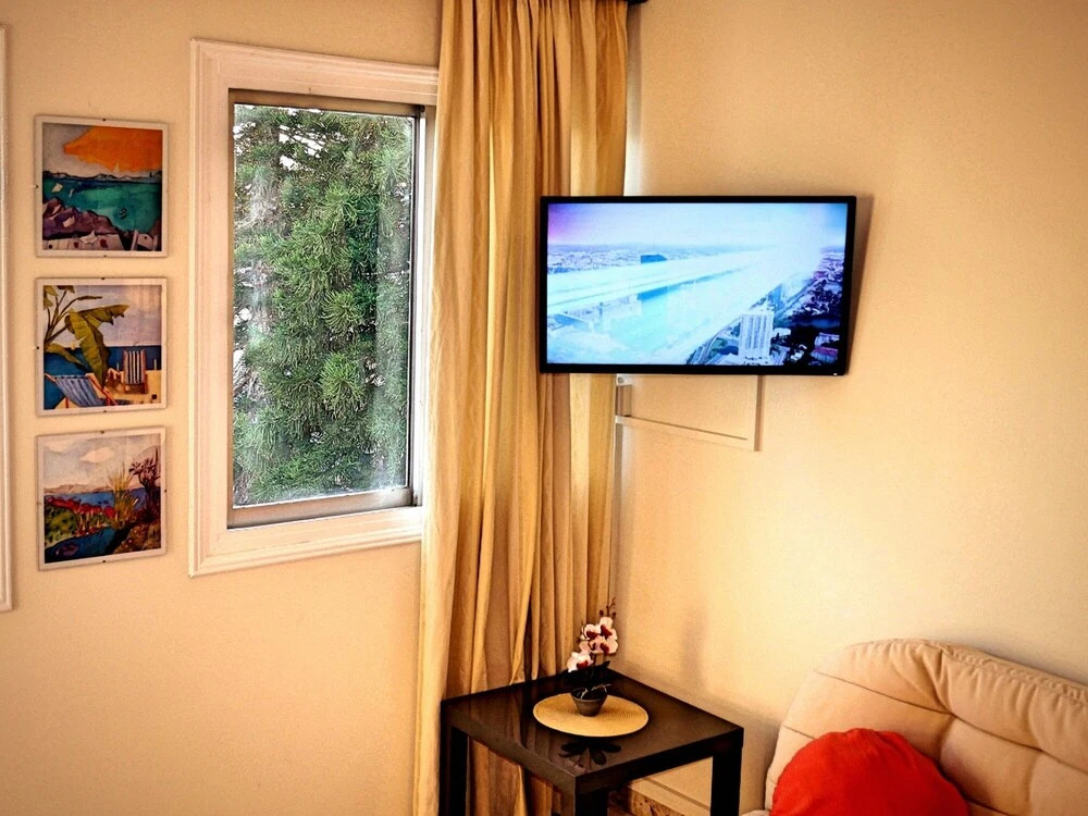 Napa Central Apartment