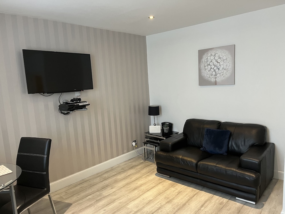 Chapel Apartments — 4-Star Luxury Hotel in Aberdeen, United Kingdom