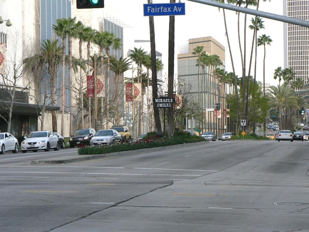 Wilshire Orange Hotel - photo 55