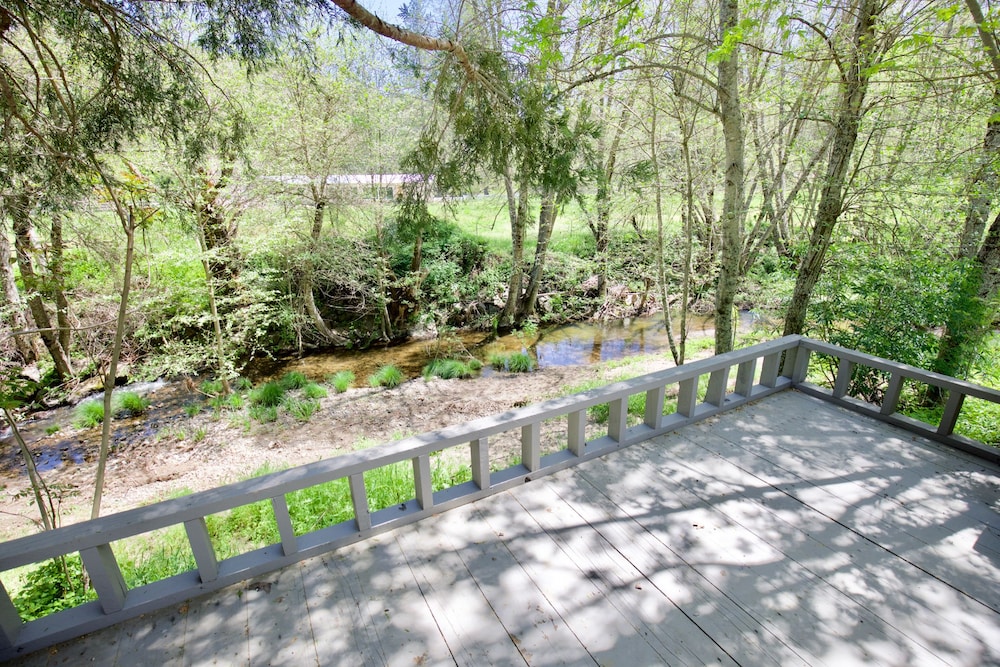 Mandala Springs Wellness Retreat Center - photo 17