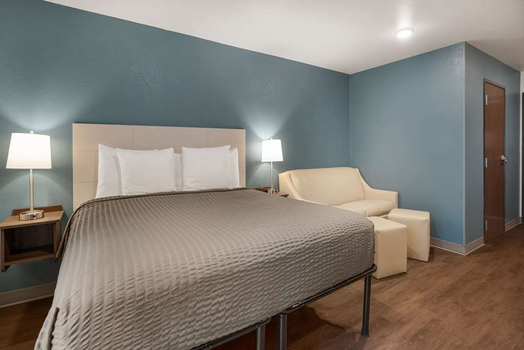 WoodSpring Suites Sulphur Lake Charles - photo 13