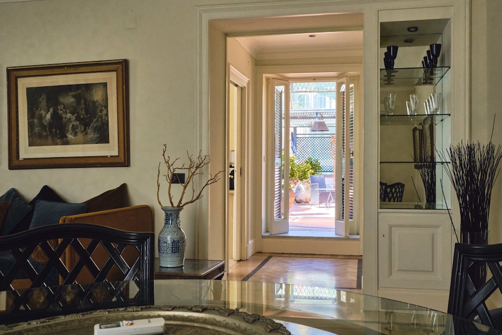 Casa Rubinacci — 4-Star Luxury Hotel in Naples, Italy