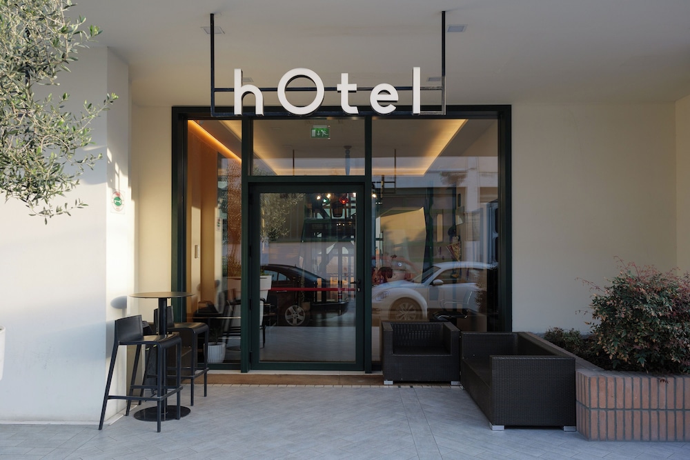 Albergo Ristorante Pizzeria Tonino - carbon neutral hotel in Recanati