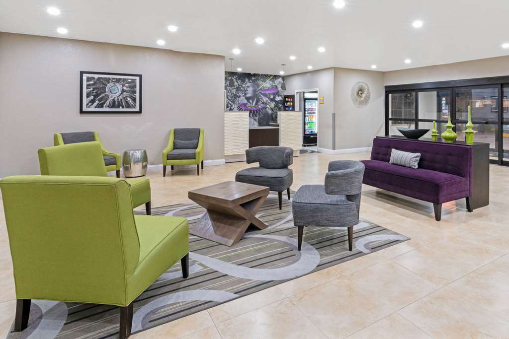 La Quinta Inn & Suites by Wyndham Ada - photo 6