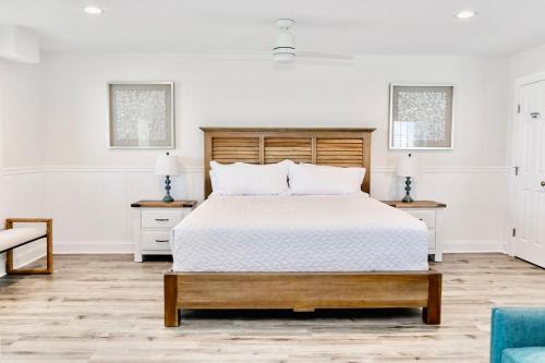 2001 King Pet Friendly 2nd Floor Serenity — 4-Star Luxury Hotel in Santa Cruz, United States