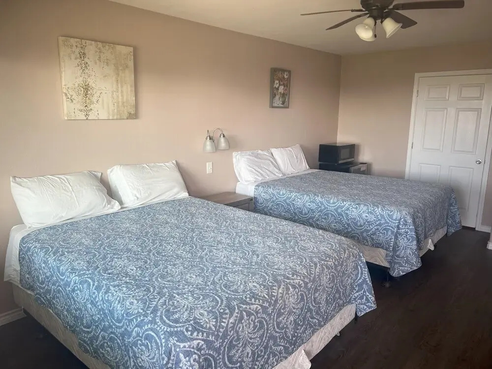 The 409 Bolivar Beach Hotel - photo 5