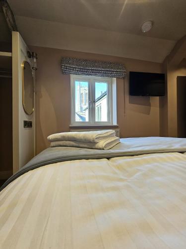 The Mitre Inn — Glastonbury — photo 4