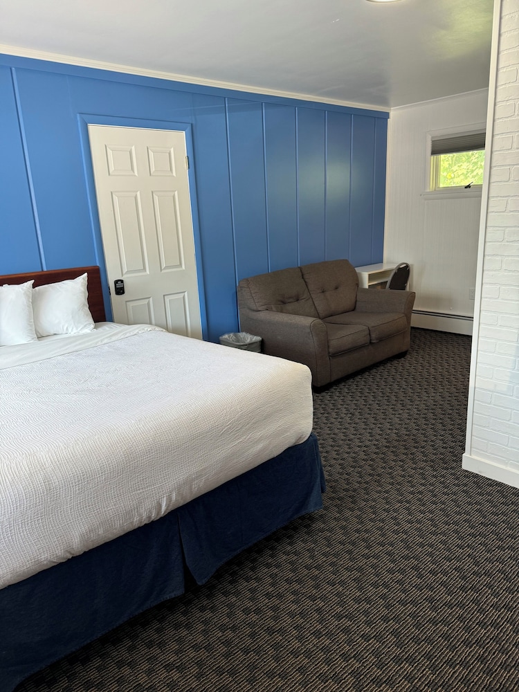 Grand Traverse Motel - photo 33