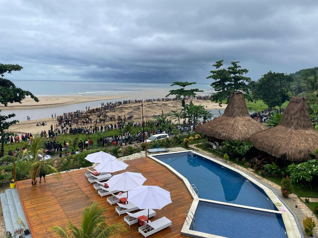 Three Queen Villa and Homestay — 4-Star Luxury Hotel in Waikabubak, Indonesia