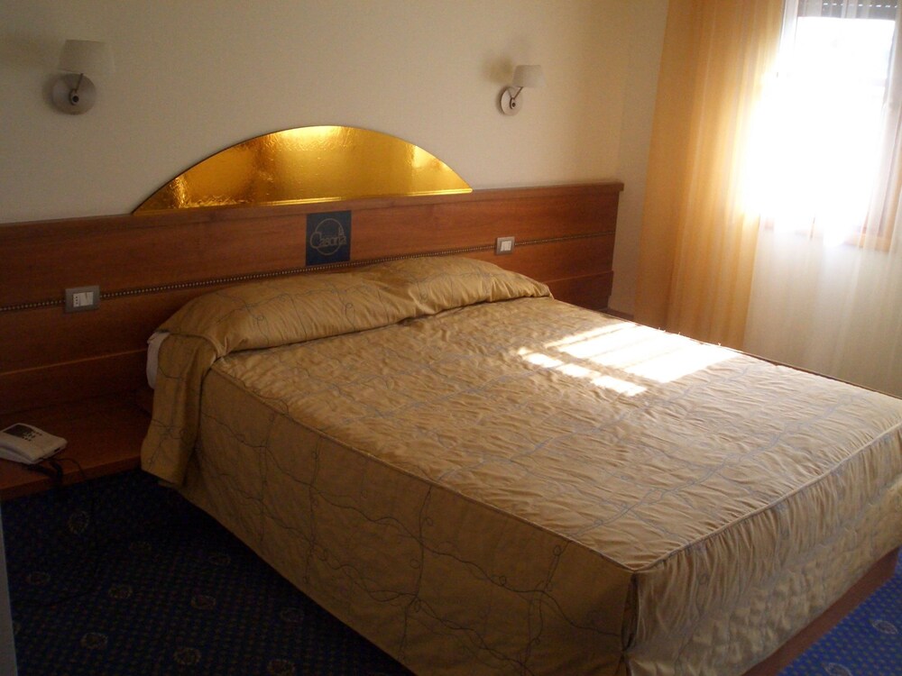 Hotel Ristorante La Casona — hotel in Feltre