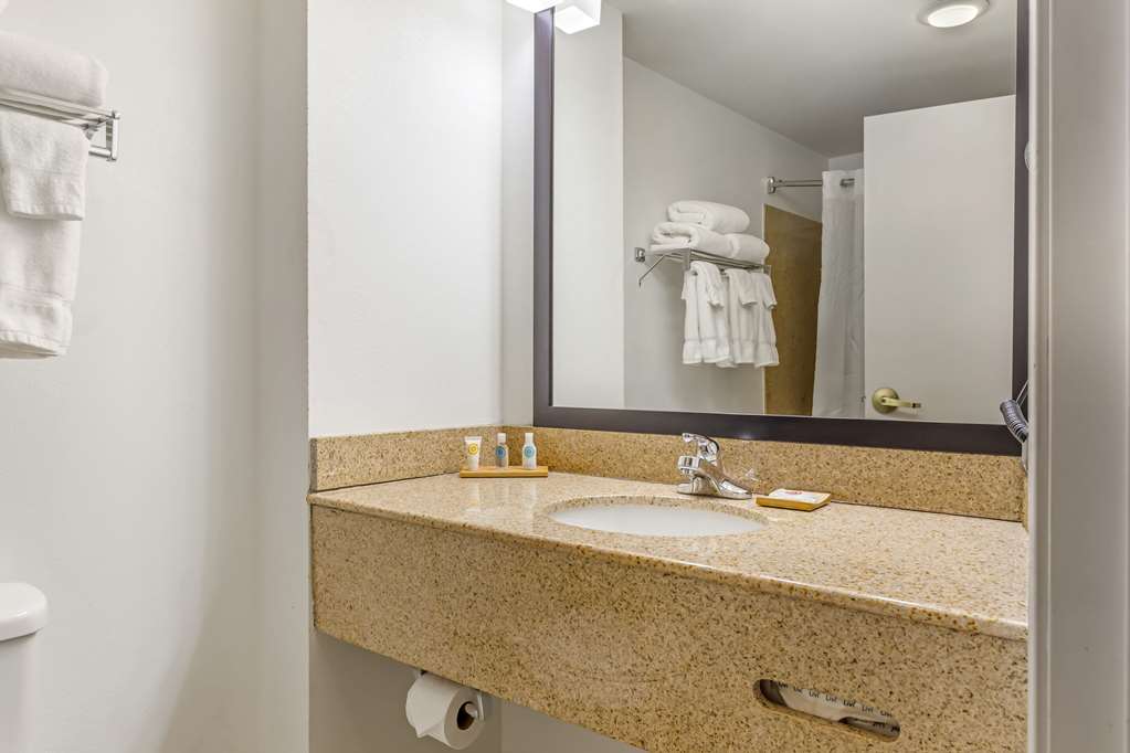 Country Inn & Suites by Radisson Newport News South VA - photo 20