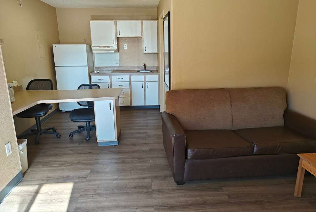 Hawthorn Extended Stay by Wyndham DFW Airport North - photo 10
