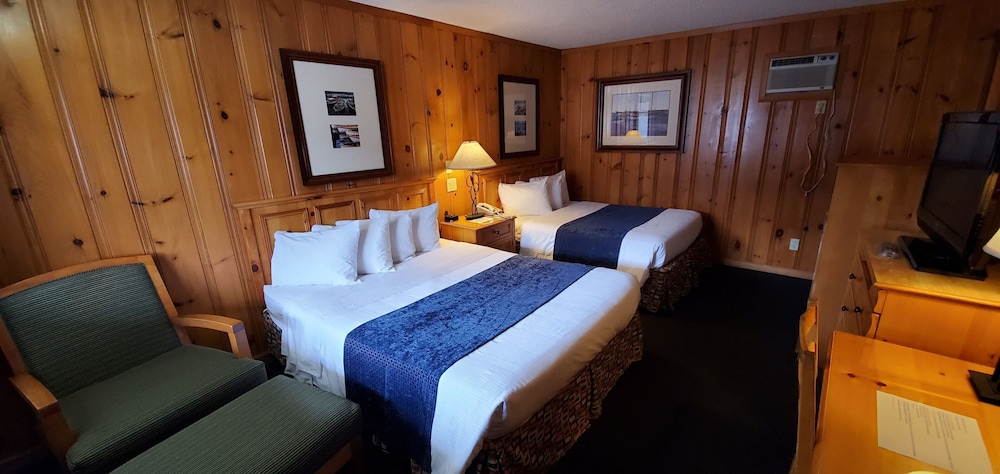 The Lake Motel - photo 41