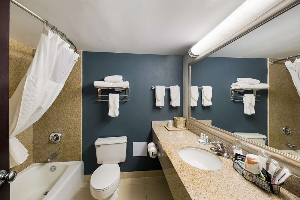 Suburban Studios San Angelo near Convention Center - photo 13