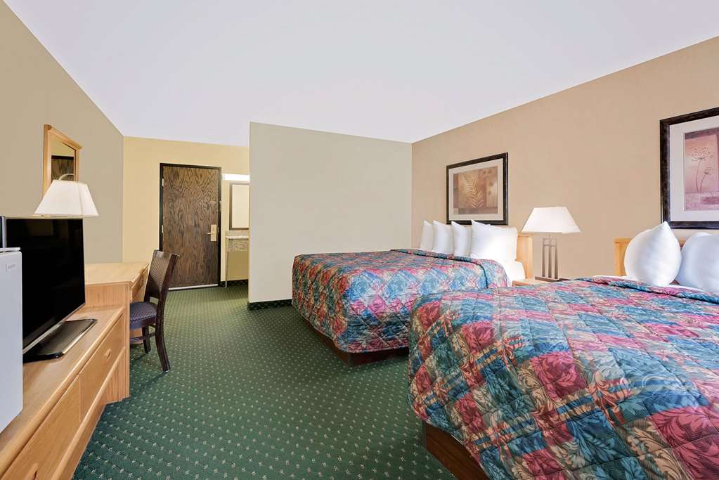Days Inn by Wyndham International Falls - photo 10