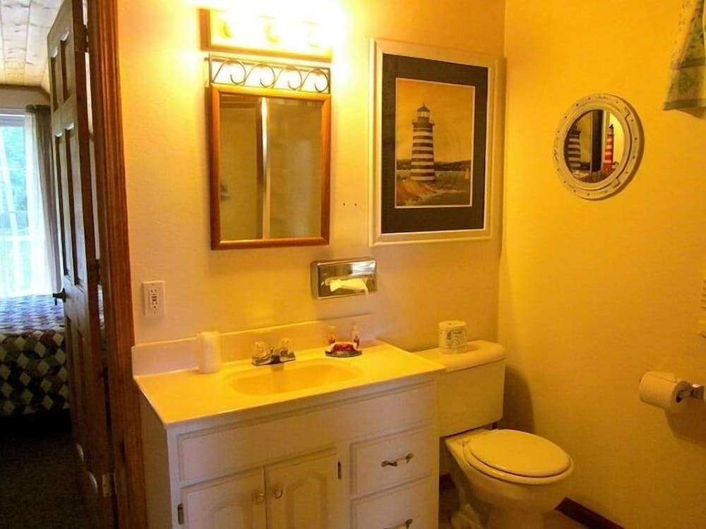 The Harbor Light Inn - photo 107