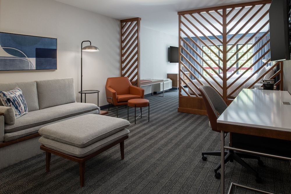 Courtyard by Marriott Olympia - photo 17