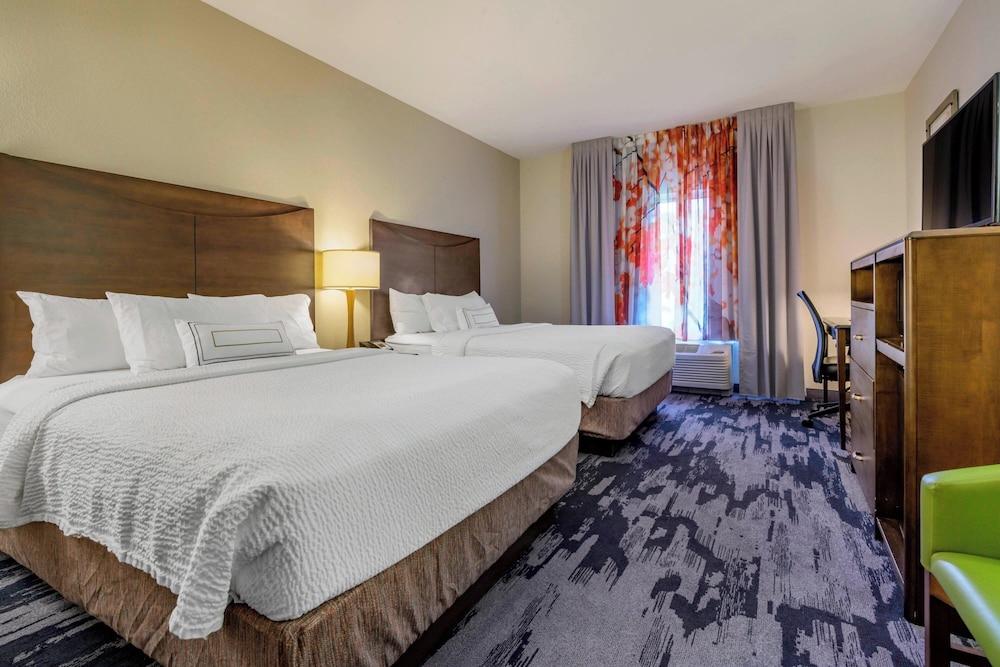 Fairfield Inn & Suites by Marriott Slippery Rock - photo 9