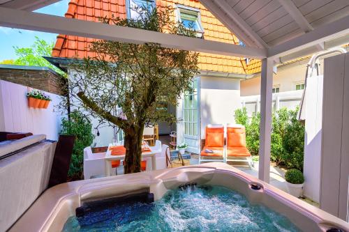 5 O Clock Somewhere - carbon neutral hotel in Bergen