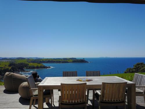 Cliff House — 4-Star Luxury Hotel in Whangarei, New Zealand