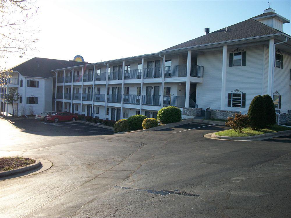 Branson Plantation Inn - photo 5