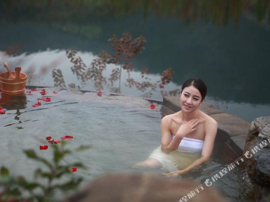 Zhongxiang Shaoxing Hot Springs in Shanhu, People's Republic of China