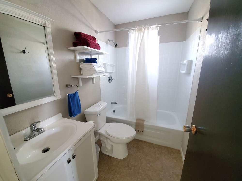 Lake Breeze Resort - photo 108