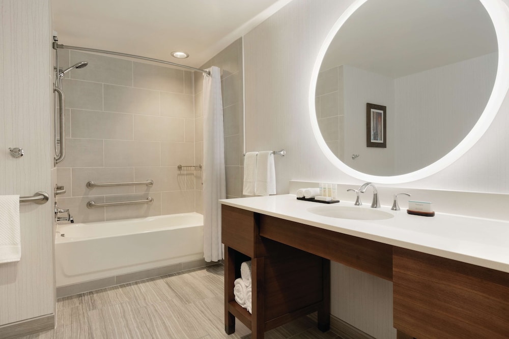 Embassy Suites Hilton South Jordan Salt Lake City - photo 16