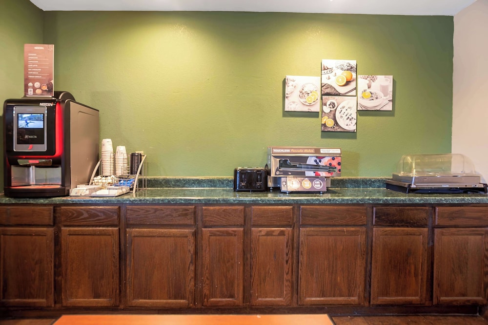 SureStay Plus Hotel by Best Western Bettendorf - photo 25