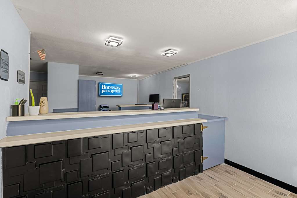 Rodeway Inn Midland South - photo 11