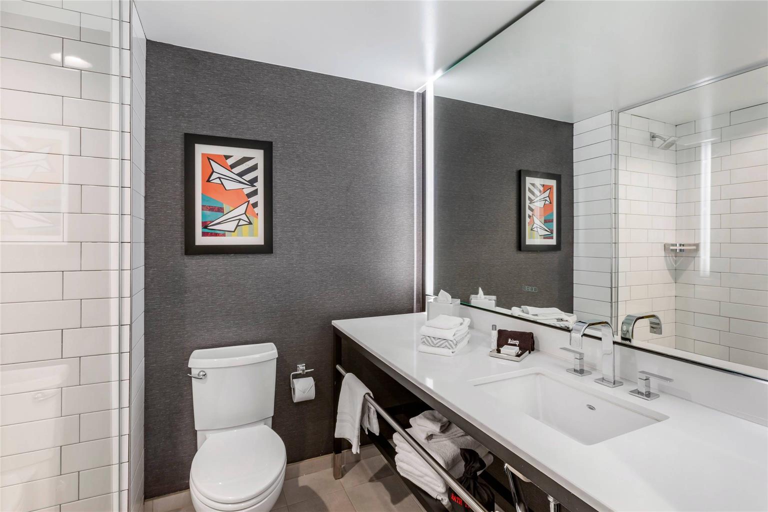 Cambria Hotel LAX - photo 17