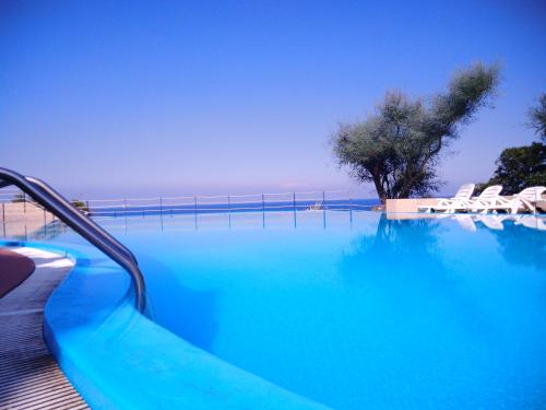 Iris house — 4-Star Luxury Hotel in Augusta, Italy