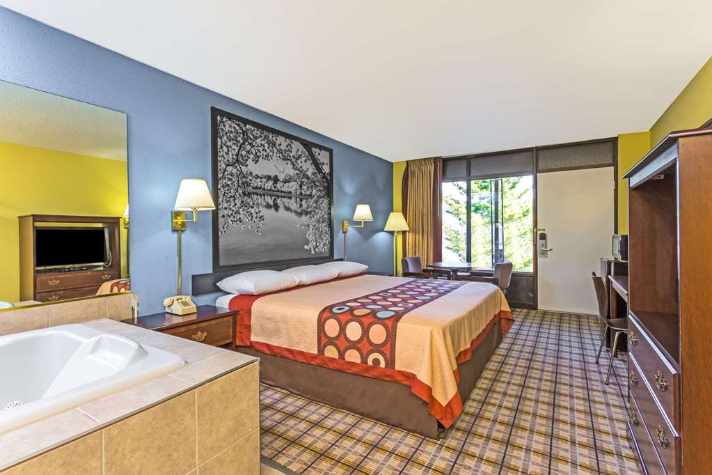 Super 8 by Wyndham Jessup Baltimore Area - photo 14
