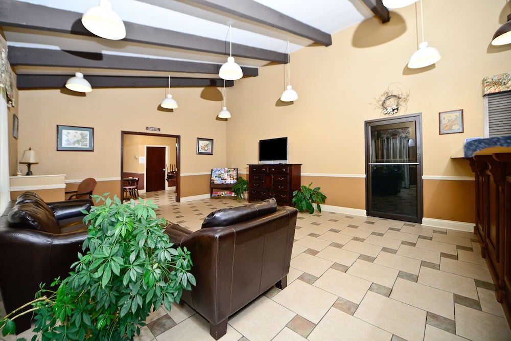 Americas Best Value Inn and Suites Aberdeen - photo 4