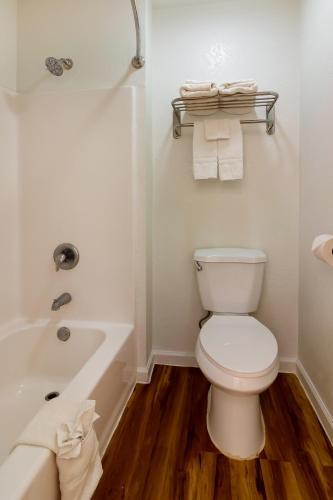Garden Inn And Suites - photo 6