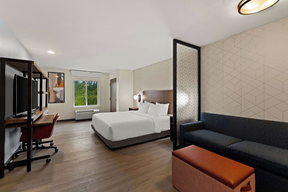 Everhome Suites Temecula - photo 13