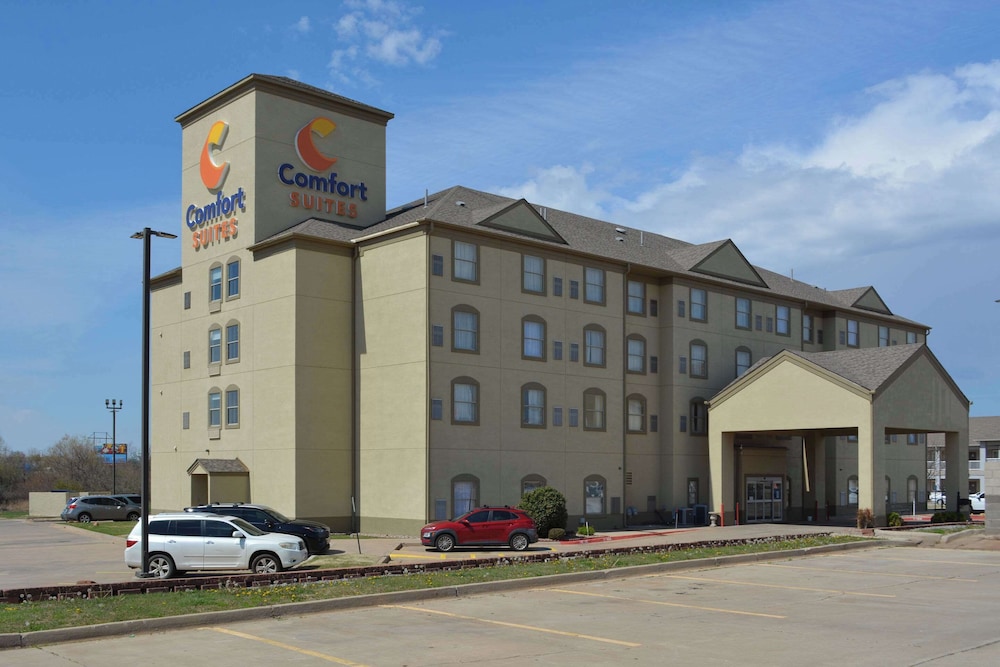 Comfort Suites Yukon SW Oklahoma City - featured photo