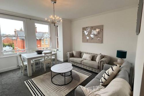 The Westborough Willows by Grandeur Property — 4-Star Luxury Hotel in Wimborne Minster, United Kingdom